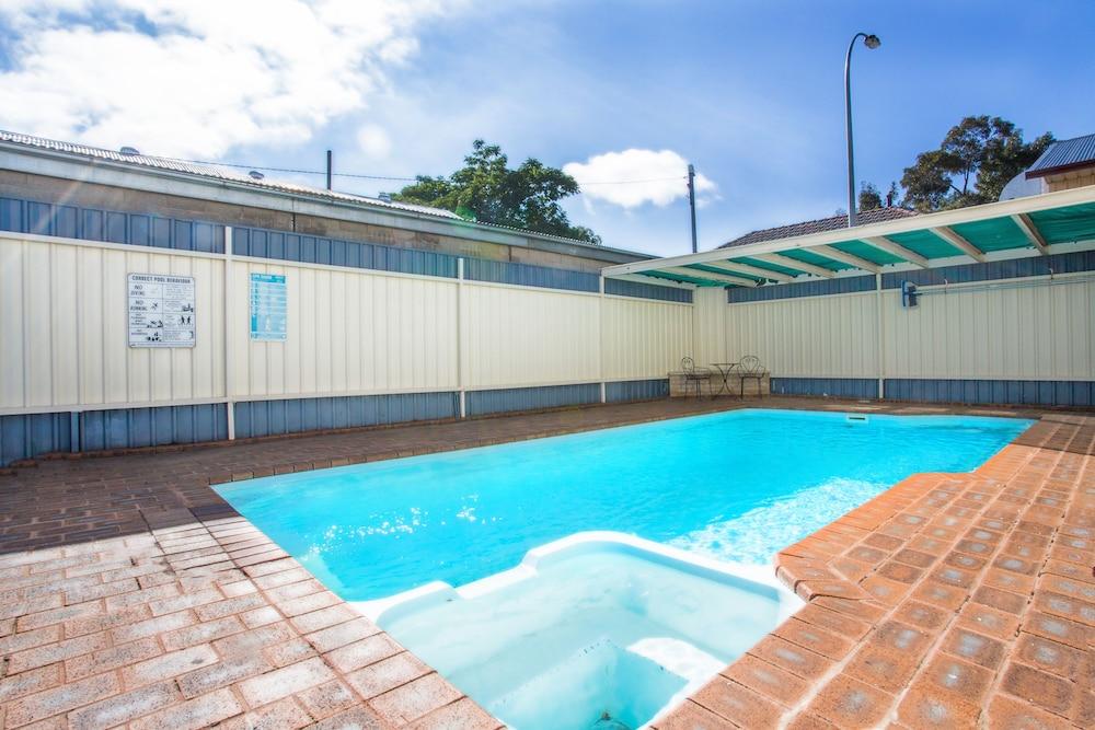 Cowra Motor Inn Esterno foto