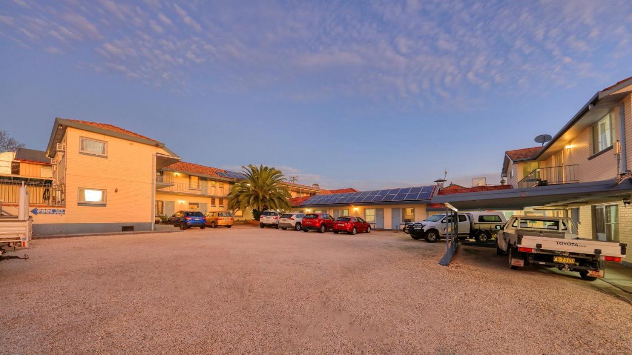 Cowra Motor Inn Esterno foto