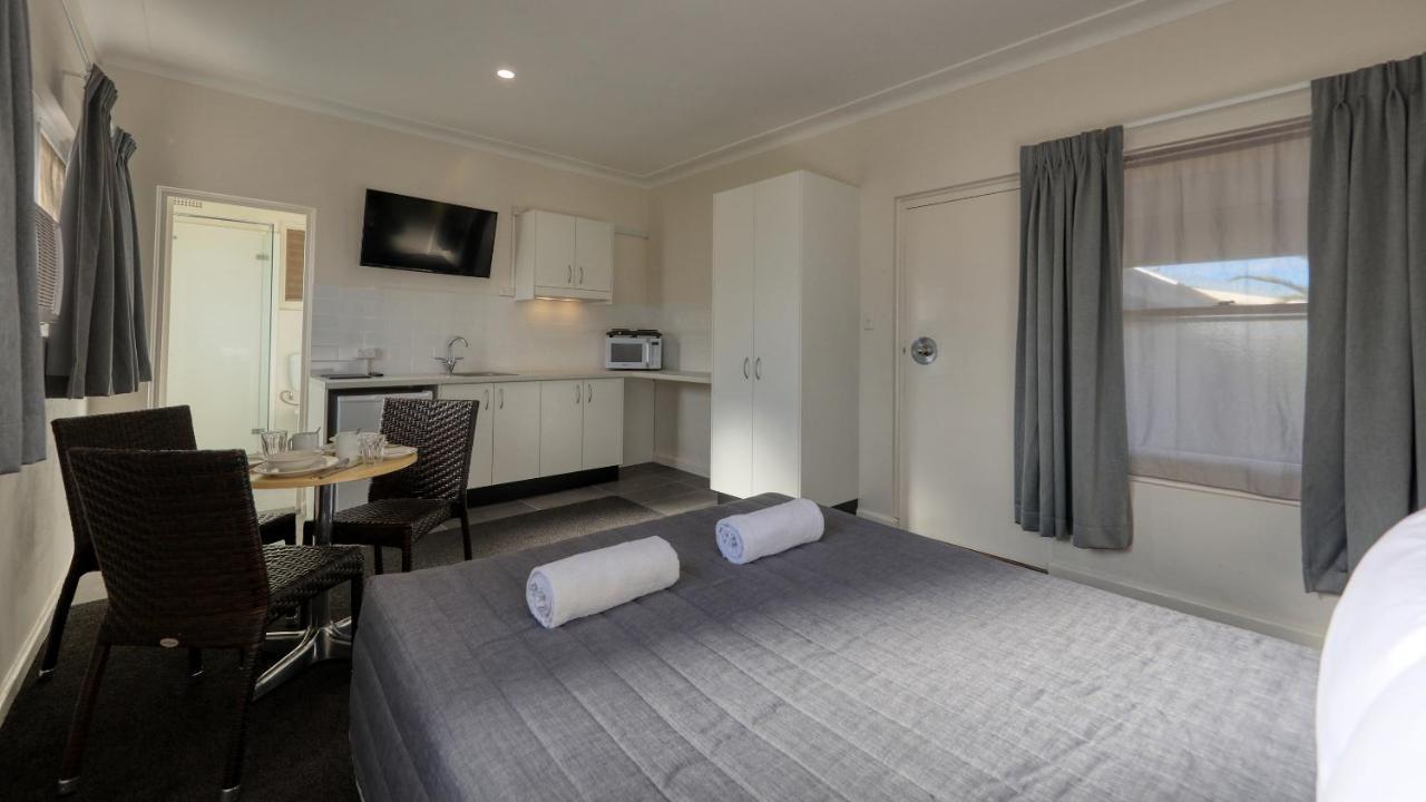 Cowra Motor Inn Esterno foto
