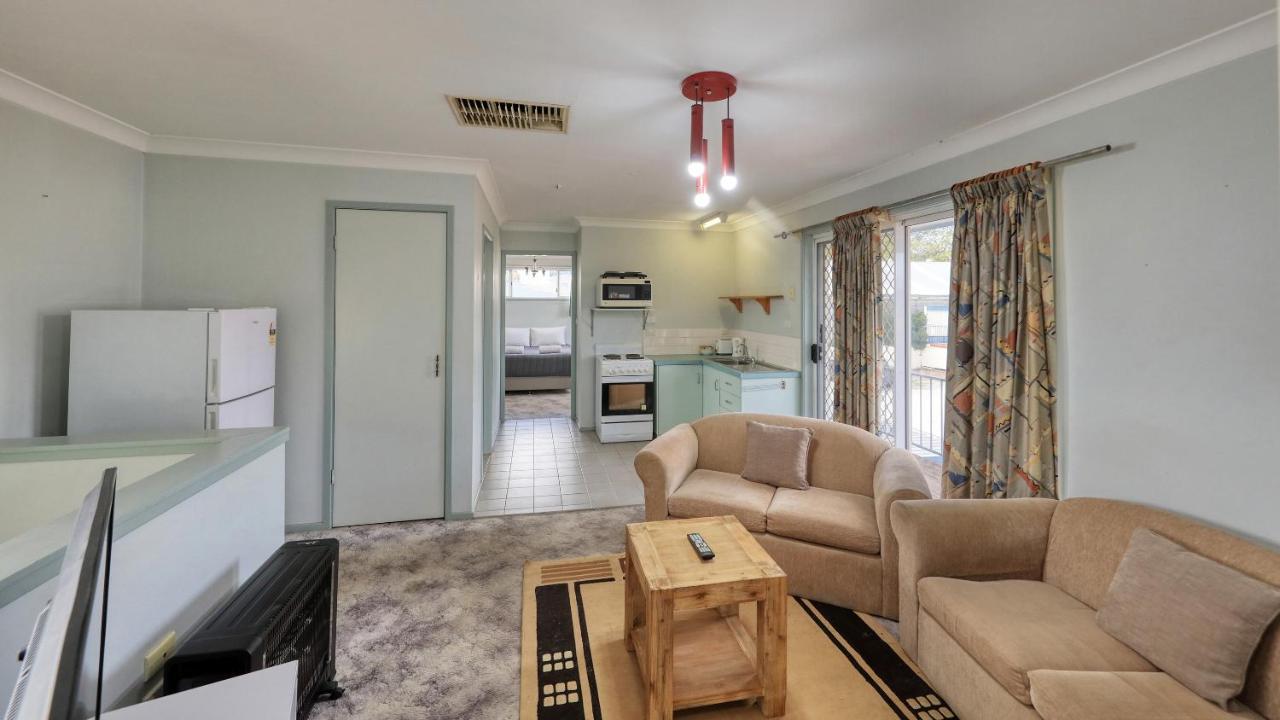 Cowra Motor Inn Esterno foto