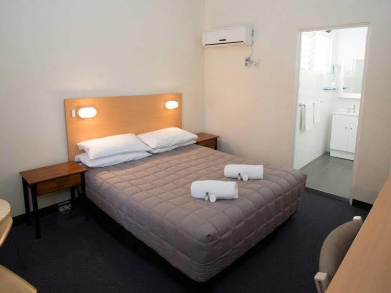 Cowra Motor Inn Esterno foto